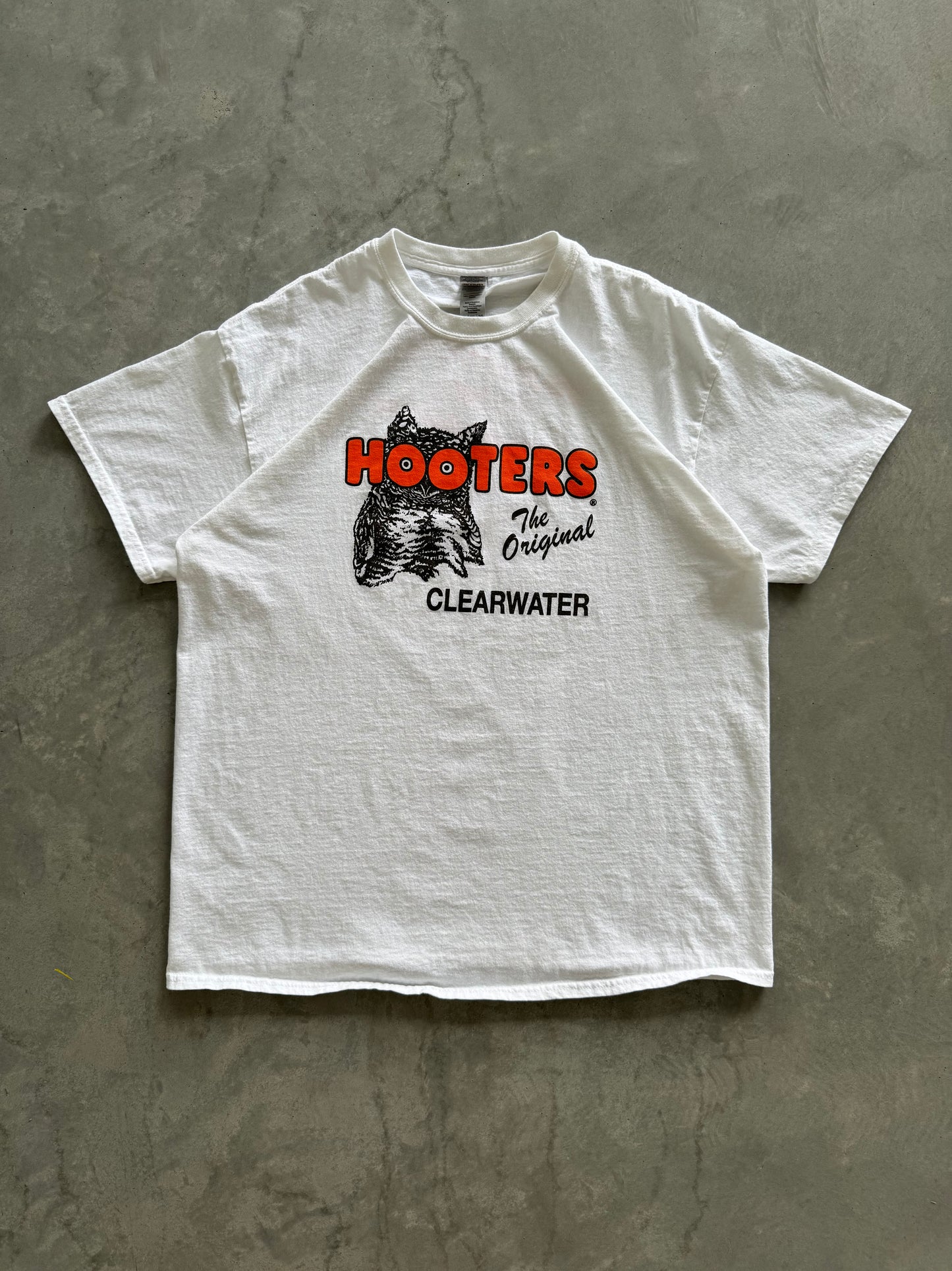 Hooters Clearwater Tee - XL