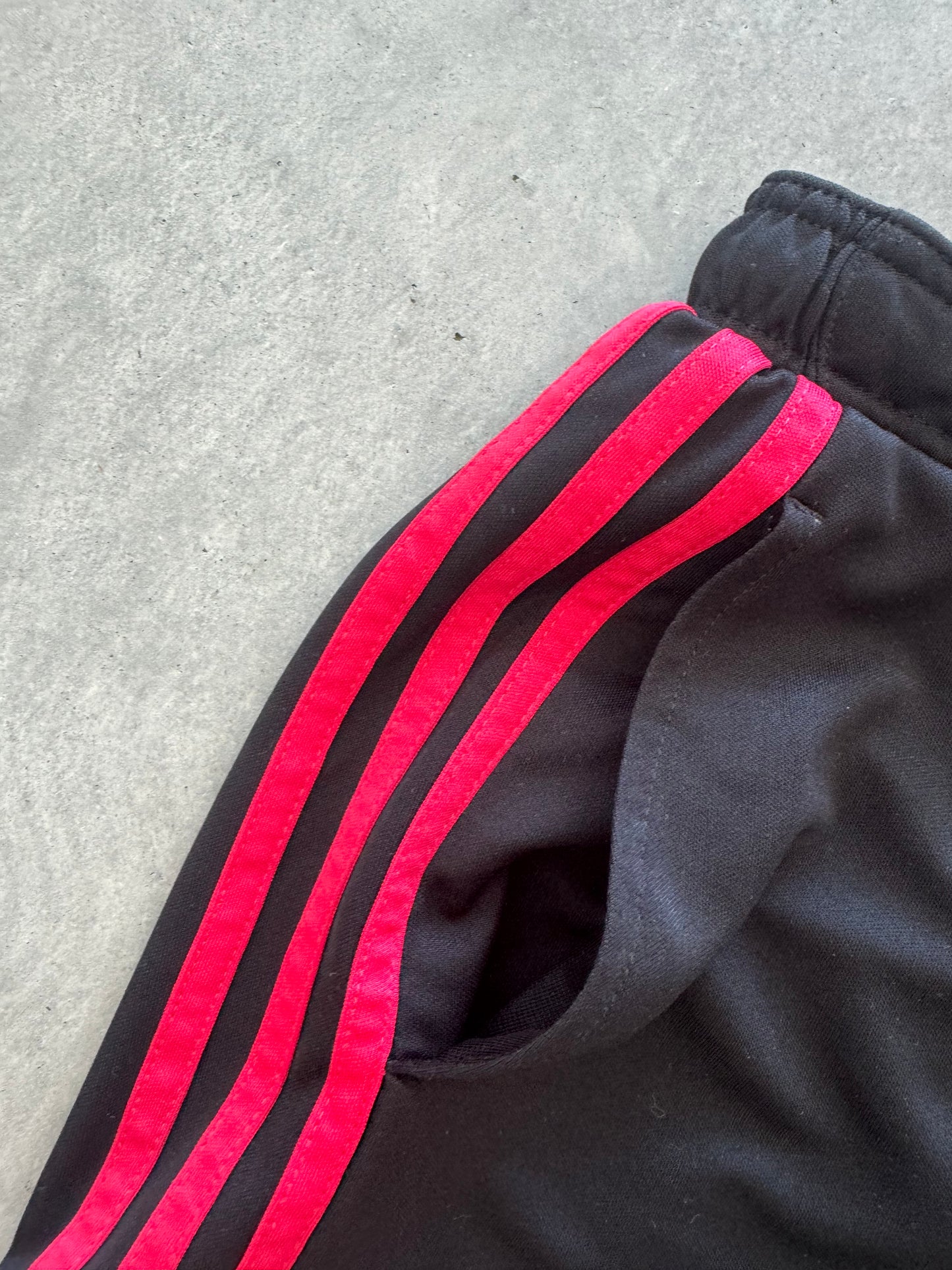 Vintage Adidas Shorts - M