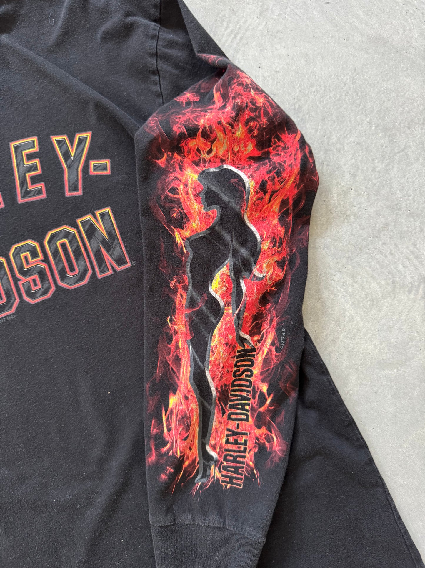 Vintage Harley Davidson Longsleeve Flame Tee - XL