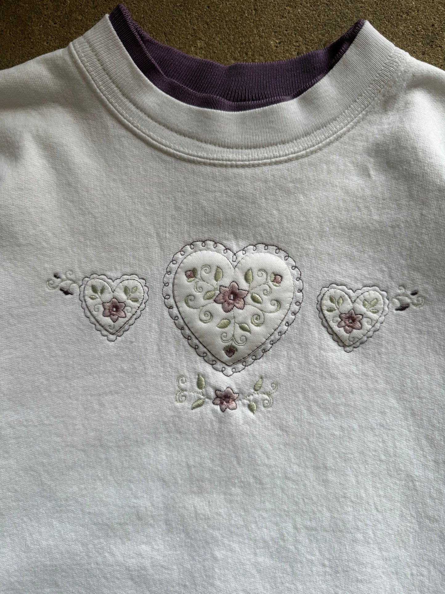 Vintage Heart Sweatshirt - L