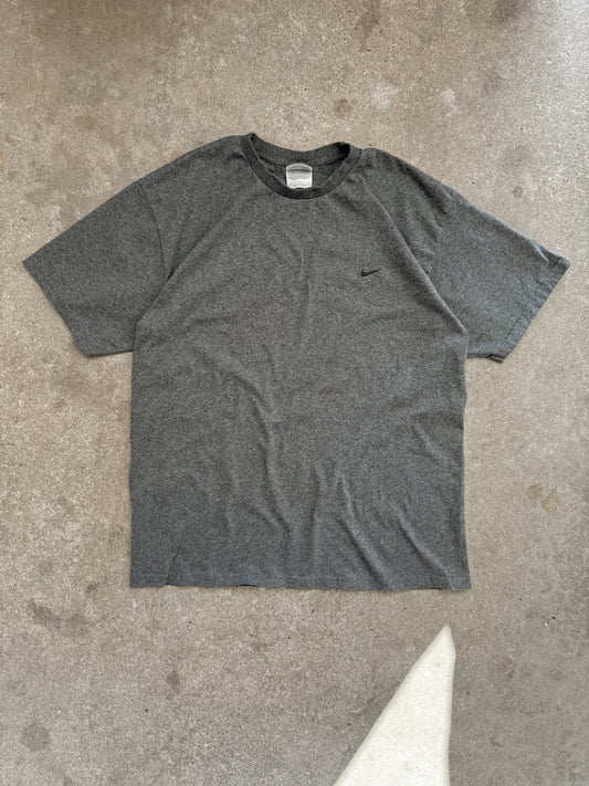 Vintage 00s Nike Tee - L