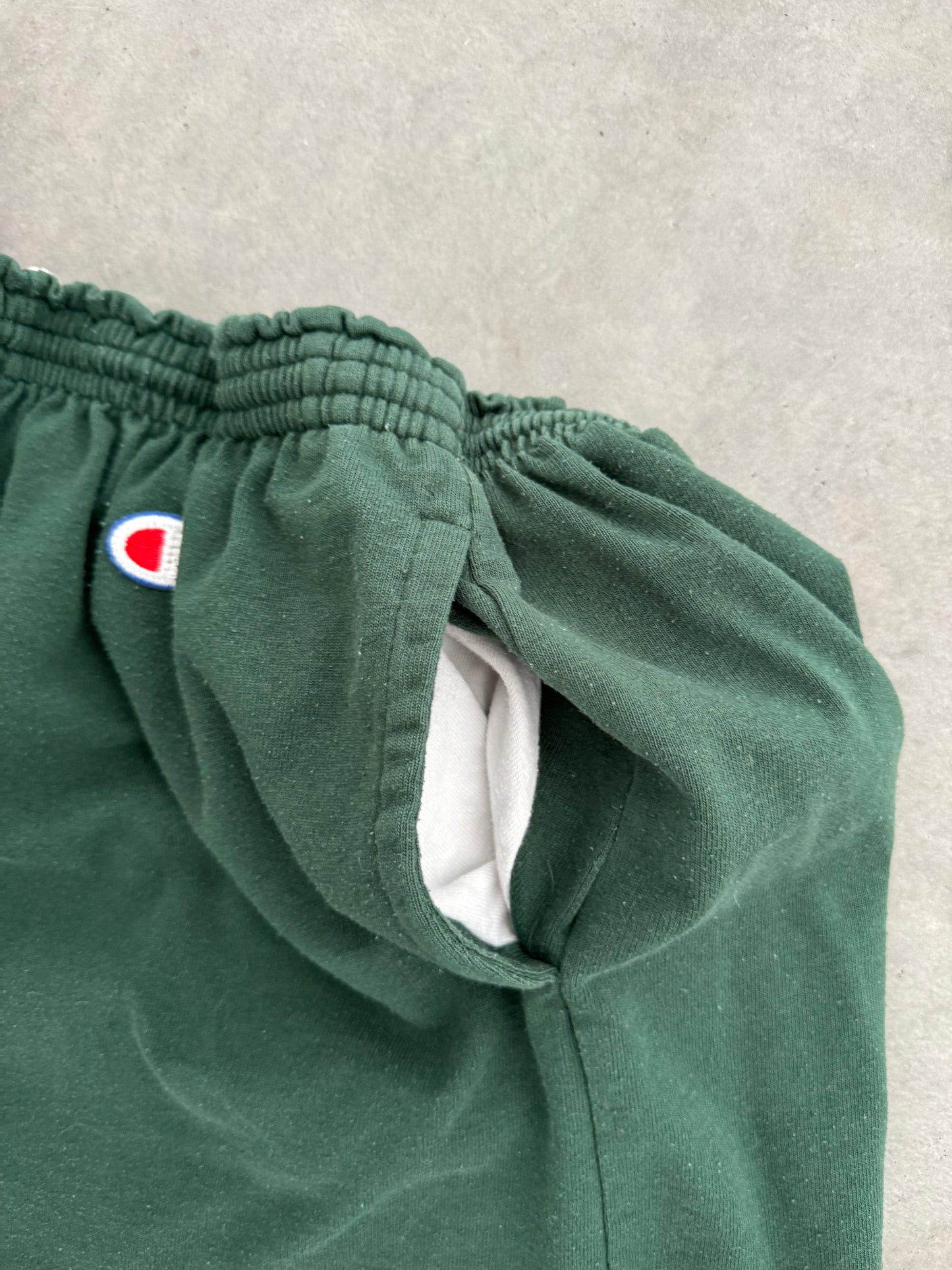 Vintage Champion Shorts - XL