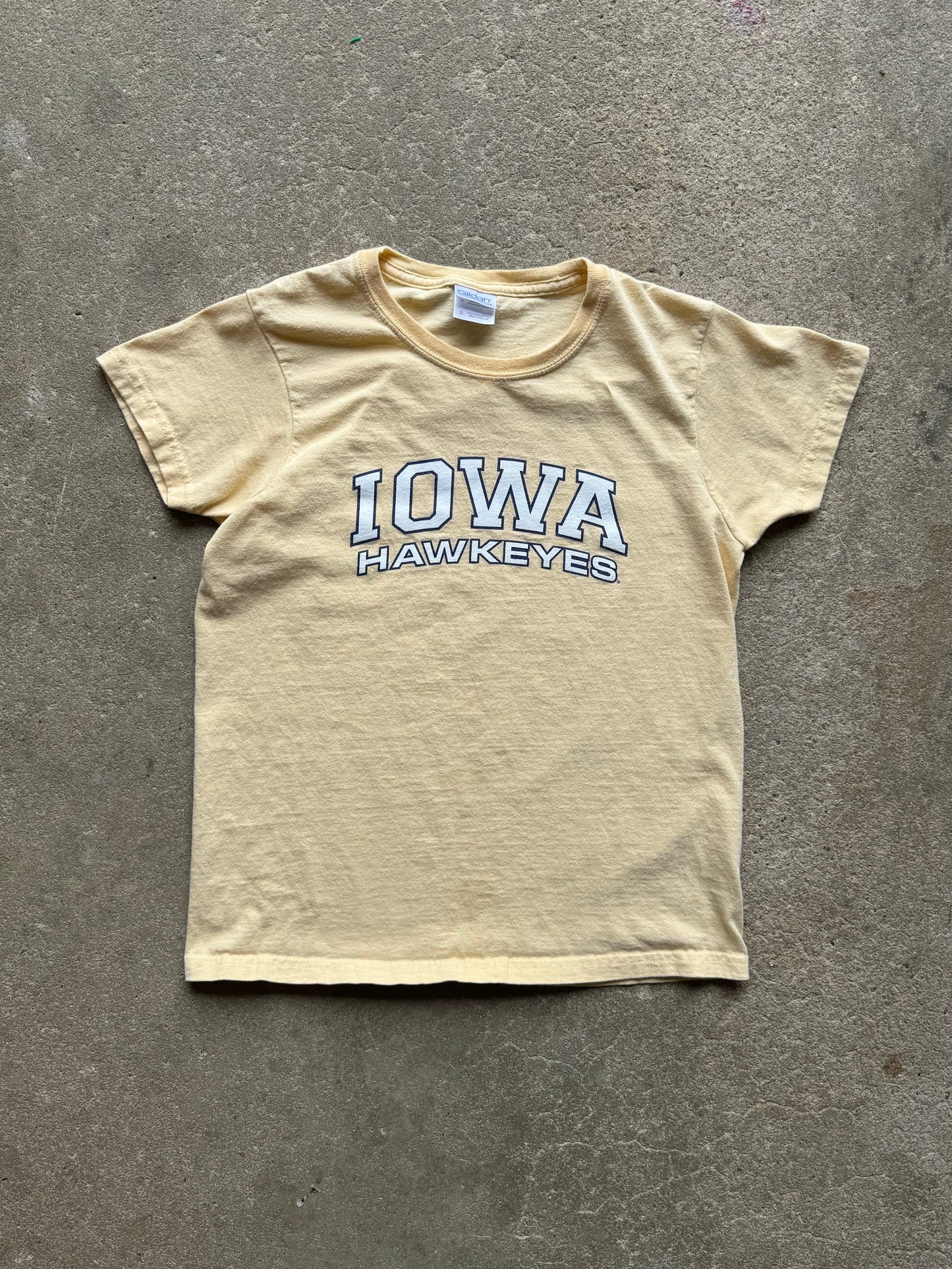 Vintage Iowa Hawkeyes Baby Tee - S