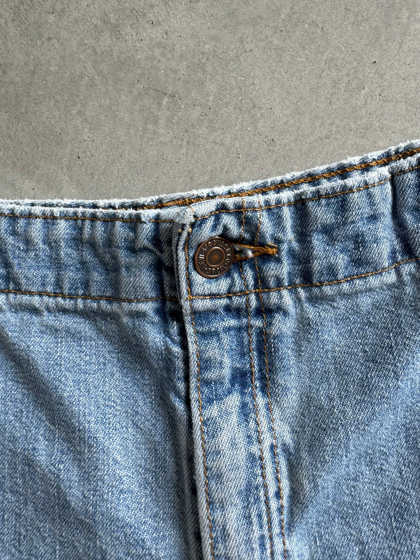 Vintage Levi Denim Shorts - 36x4