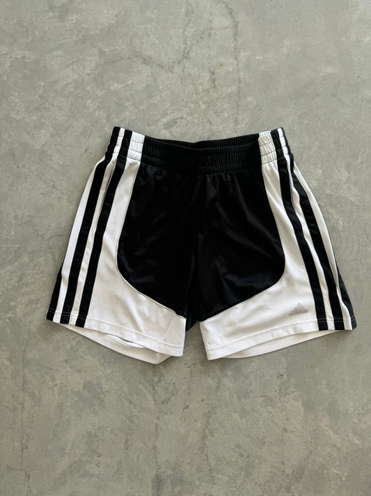 Adidas Shorts - M