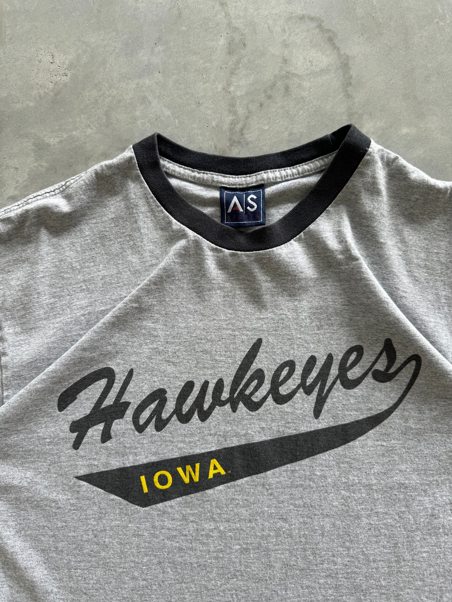 Vintage Iowa Hawkeyes Tee - L