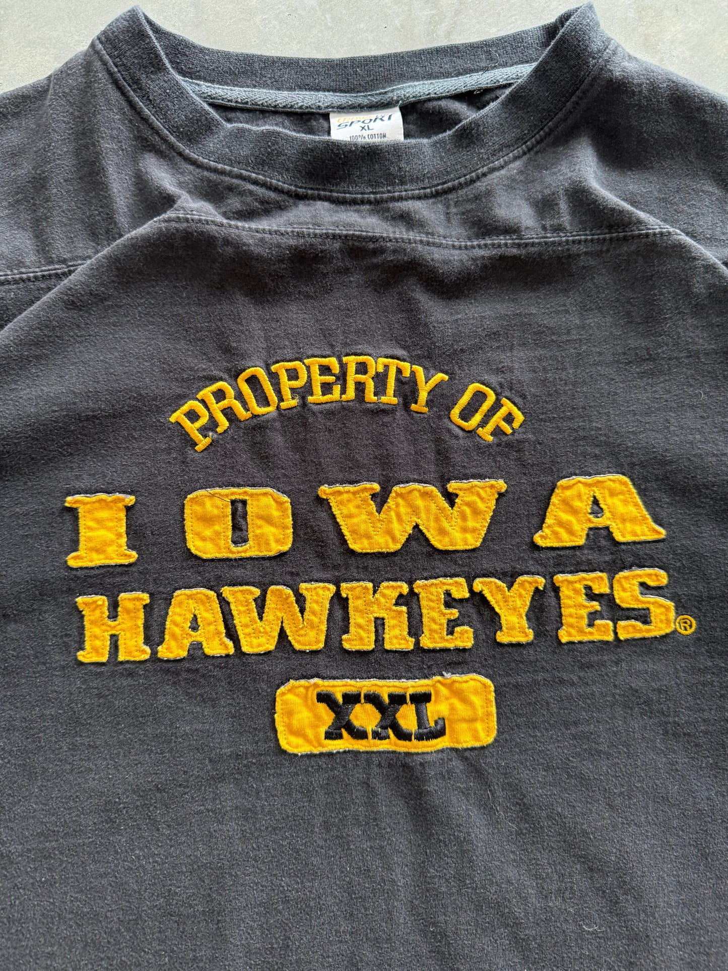 Vintage Iowa Hawkeyes Longsleeve - XL