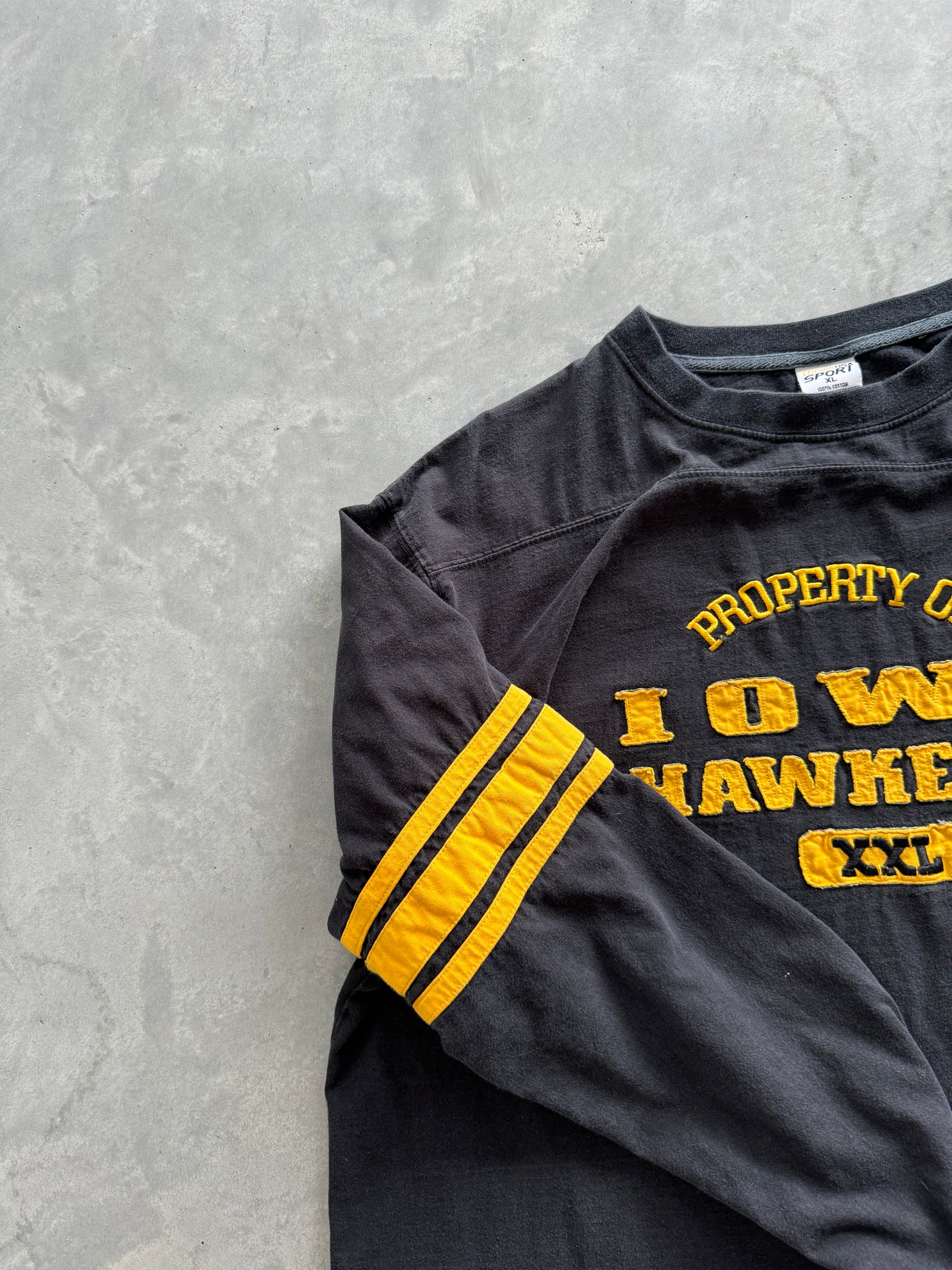 Vintage Iowa Hawkeyes Longsleeve - XL