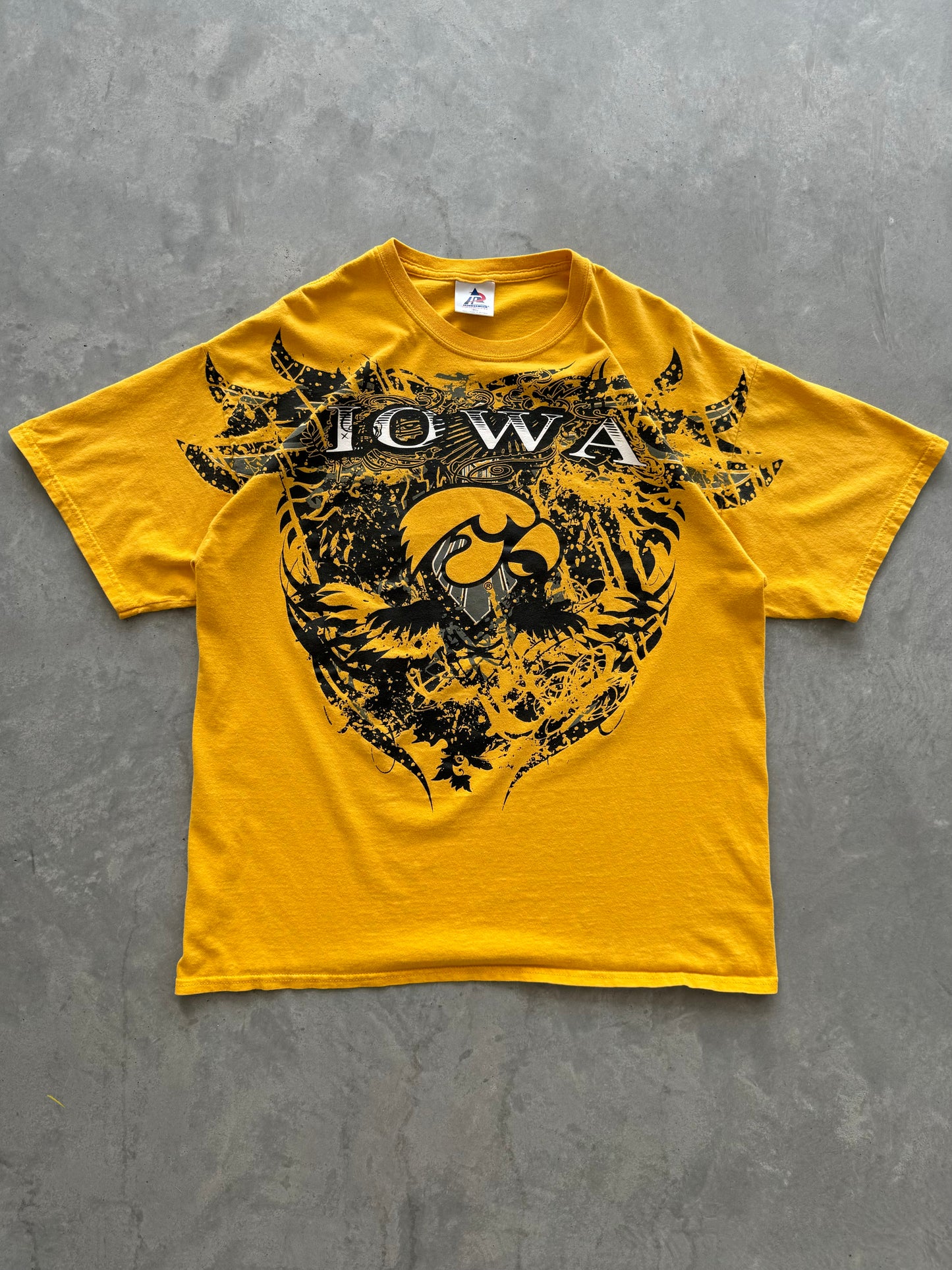 Vintage Iowa Graphic Tee - XL