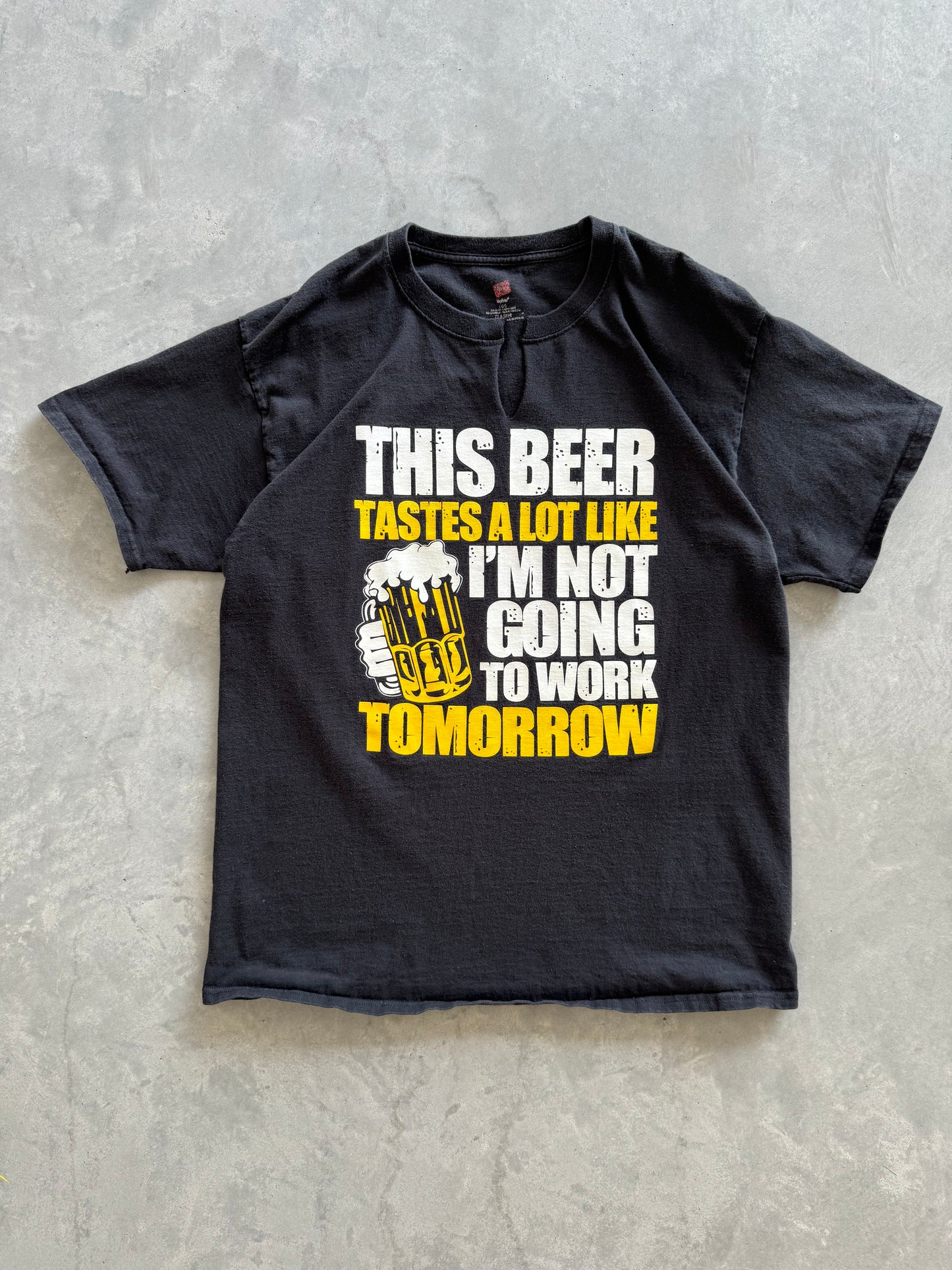 Black & Gold Drinking Beer Tee - L