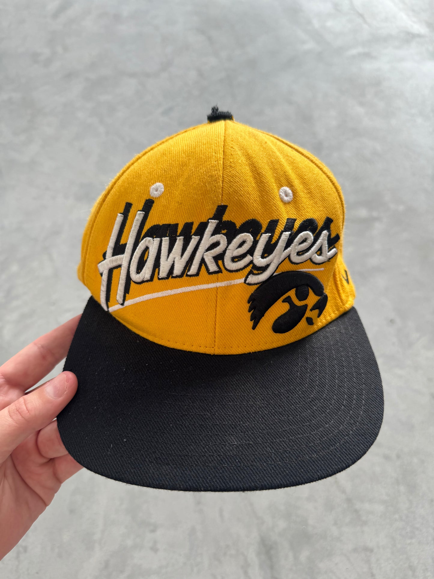 Vintage 90s Hawkeyes Hat