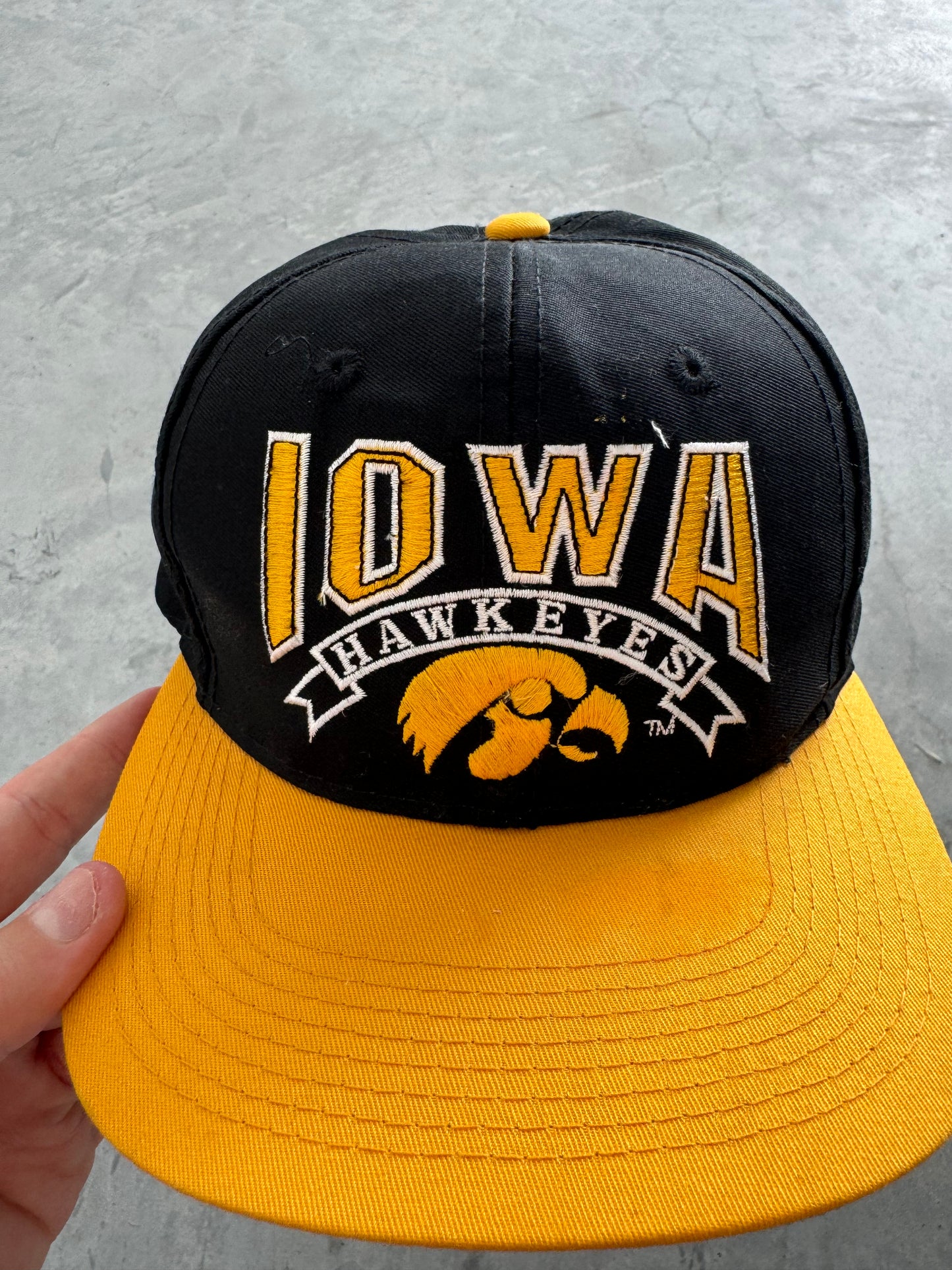 Vintage 90s Iowa Hawkeyes Hat